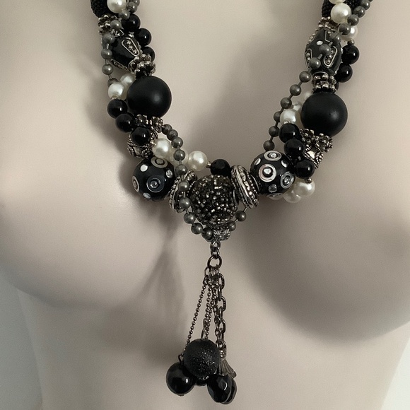 ART BY AMY LABBE Necklace 15.5 inches long - Picture 2 of 11